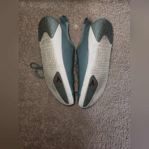Vivo barefoot Women's Teal Sneakers - Picture 4 of 6